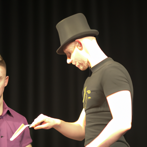 תמונה המתארת קוסם מבצע טריק מנטליזם על מתנדב מהקהל